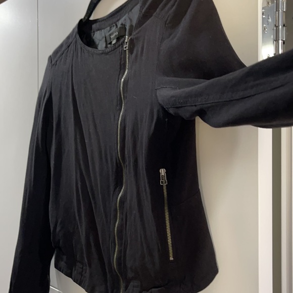 Beautiful Aritzia crop jacket - Picture 6 of 6